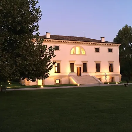 Pisani Bonetti Hotel 4*